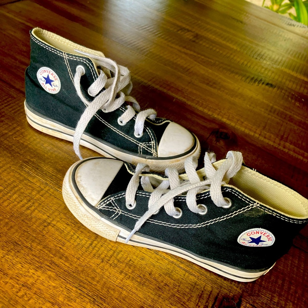 Toddler High Top Converse All Stars Size 9